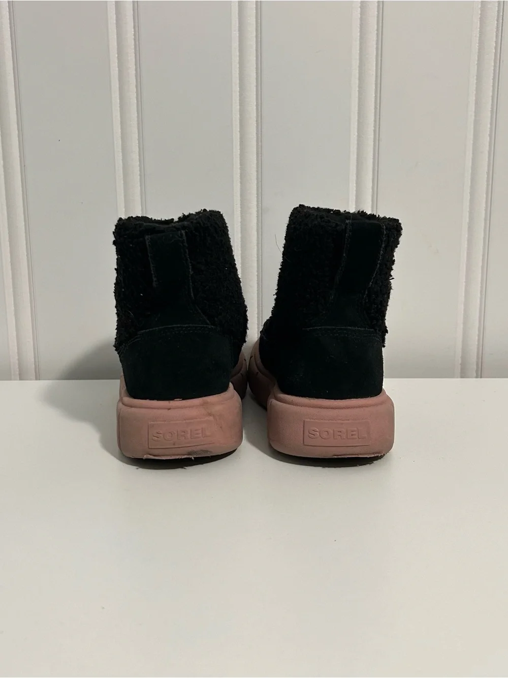 Sorel explorer 3 black suede winter snow boots pink sole